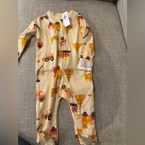 3-6m sleeper old navy boys